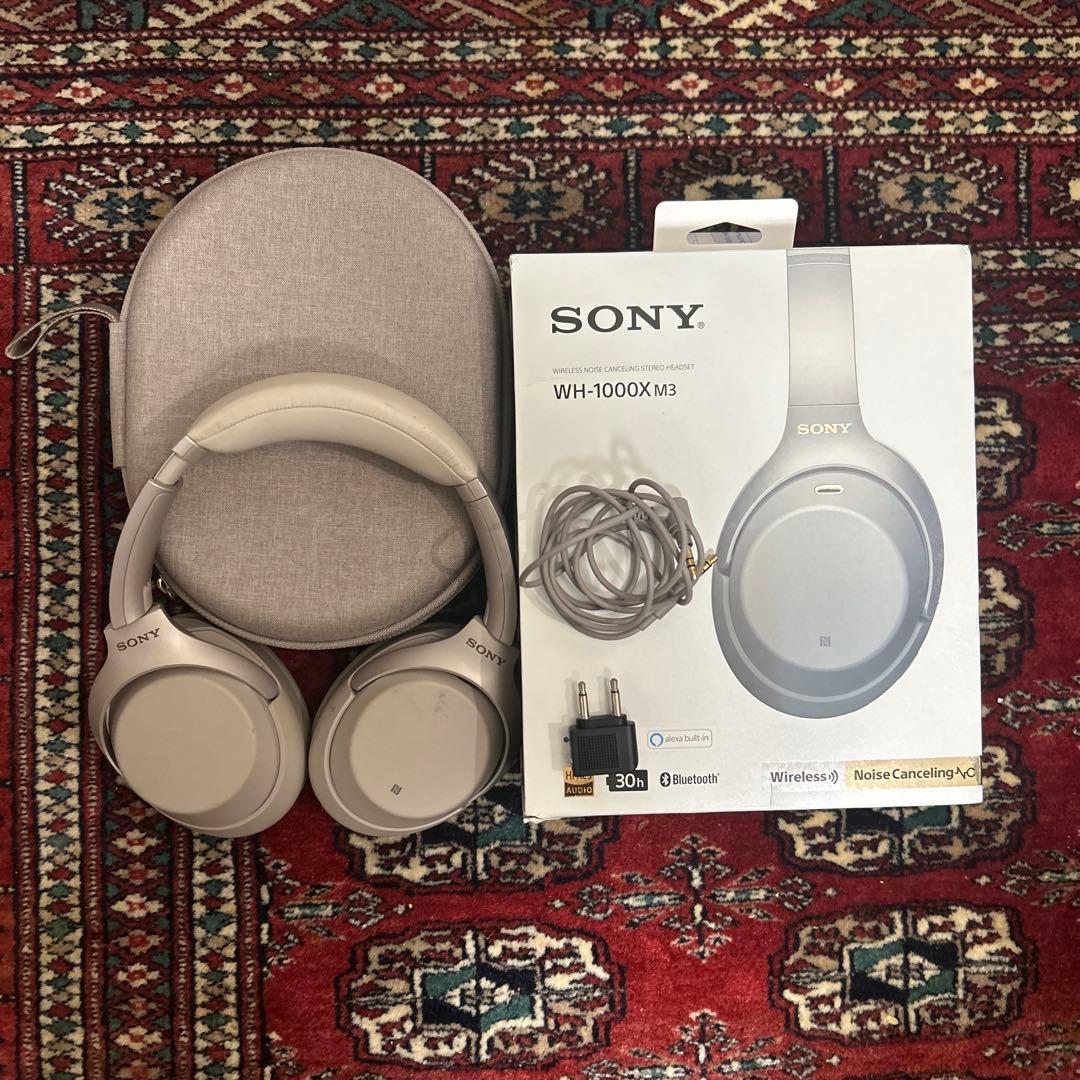 [美品] [箱・ケース付属品付き] SONY WH-1000XM3