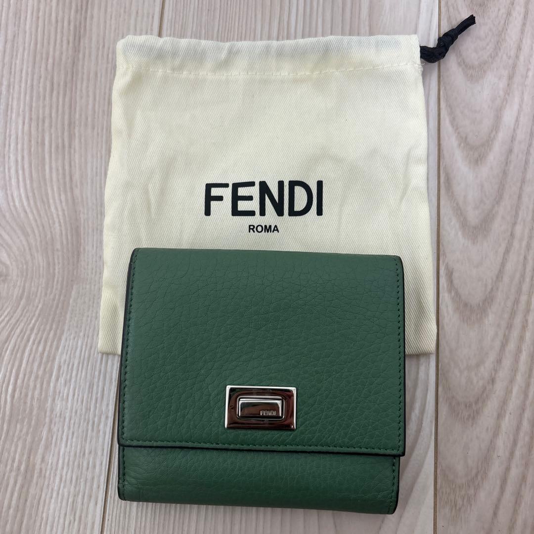a*a様 FENDI グリーン 二つ折り財布