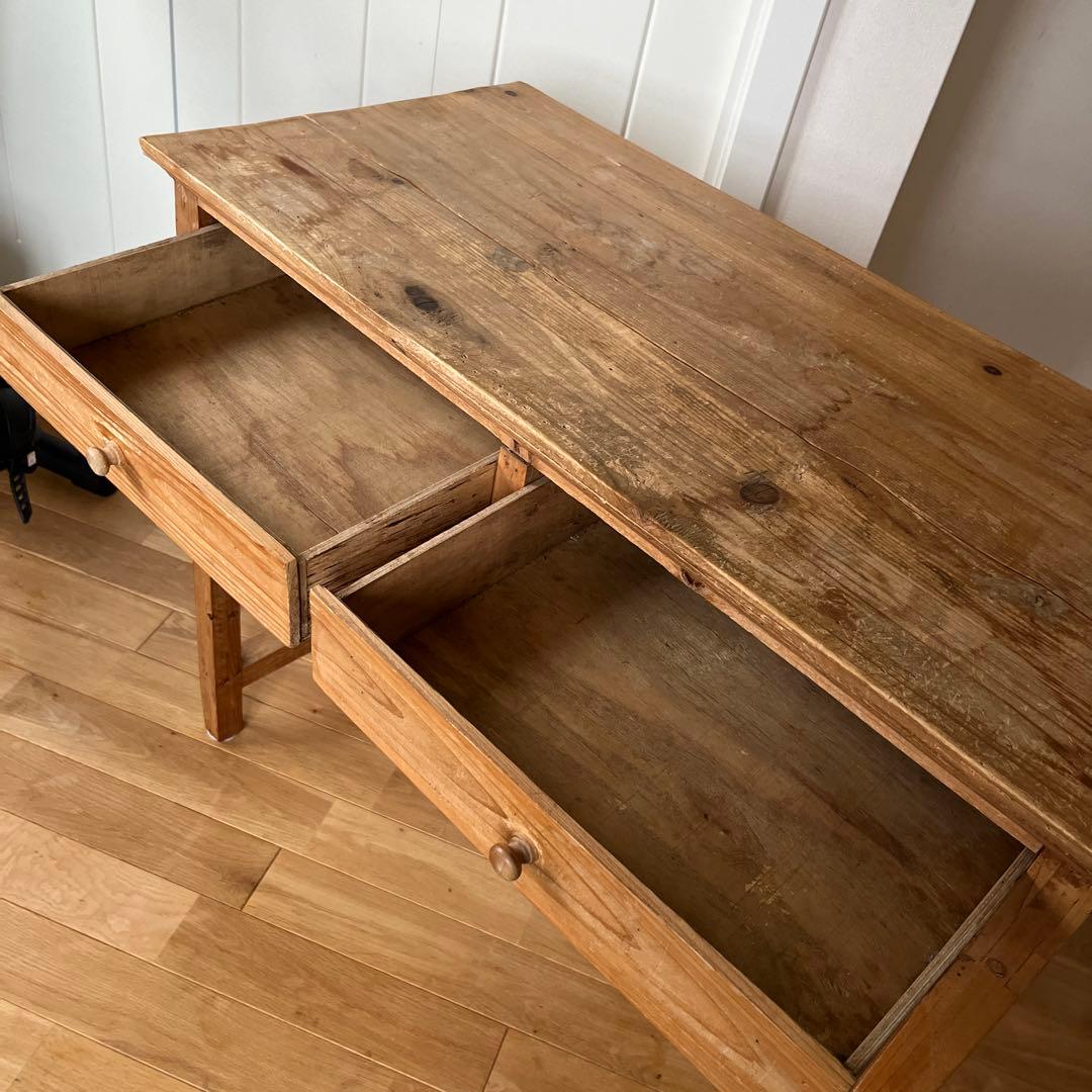 アンティーク風テーブル