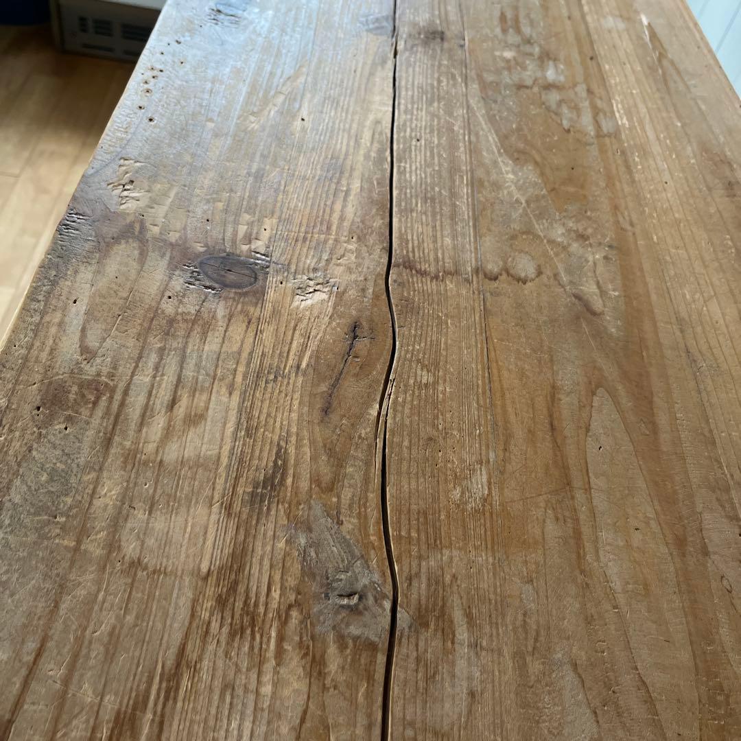 アンティーク風テーブル