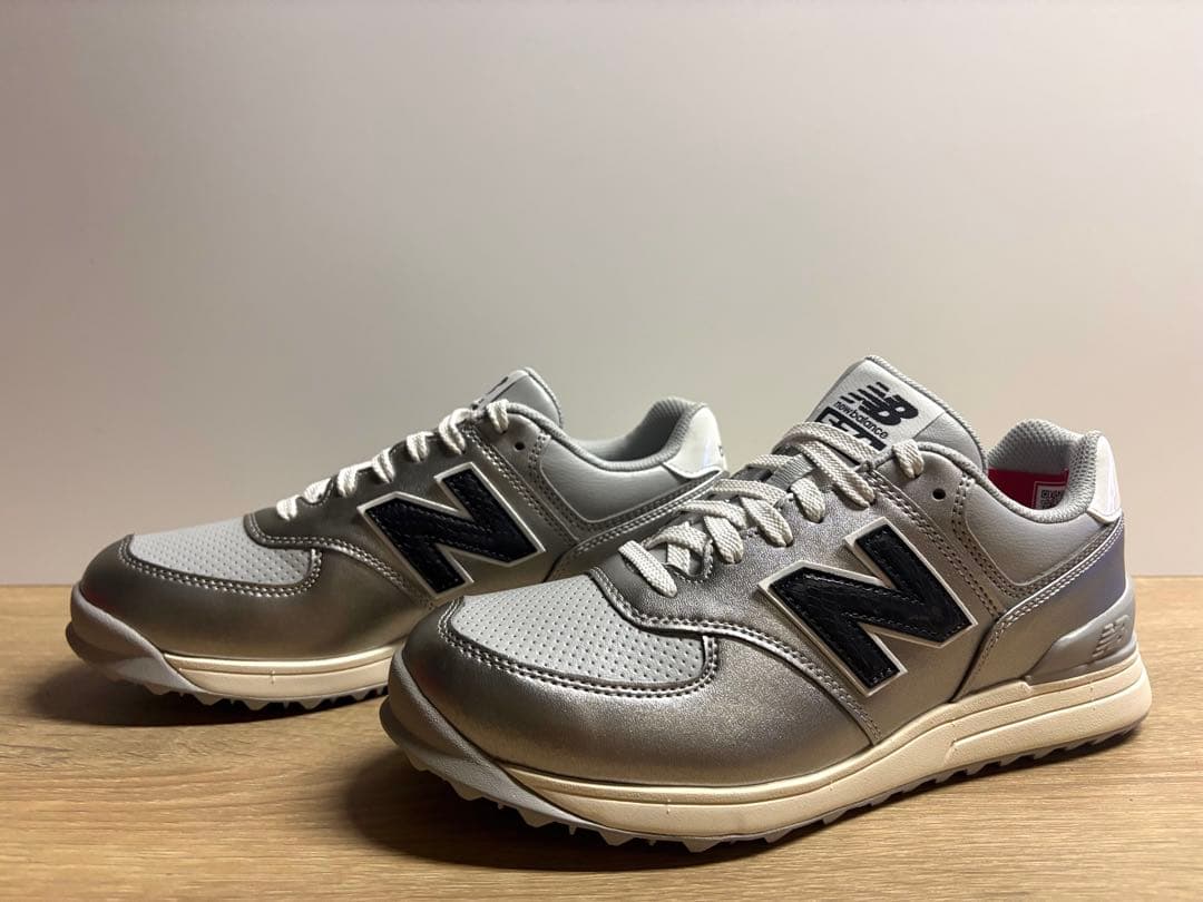 未使用 25cm 2E ニューバランスゴルフシューズWGS574R3シルバー