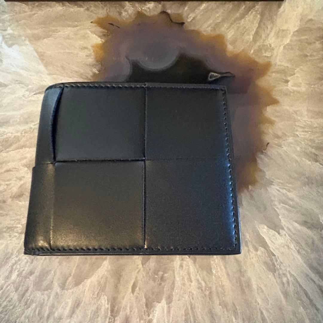 【新品】BOTTEGA VENETA 2つ折り財布　カセット　ブラック