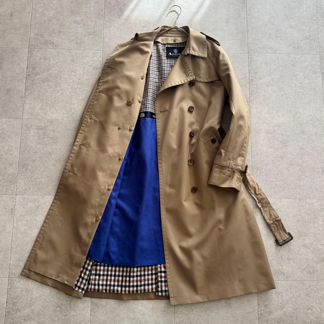 アクアスキュータム　トレンチコート　ロイヤルブルー　ベージュ　ダブル　ライナー
