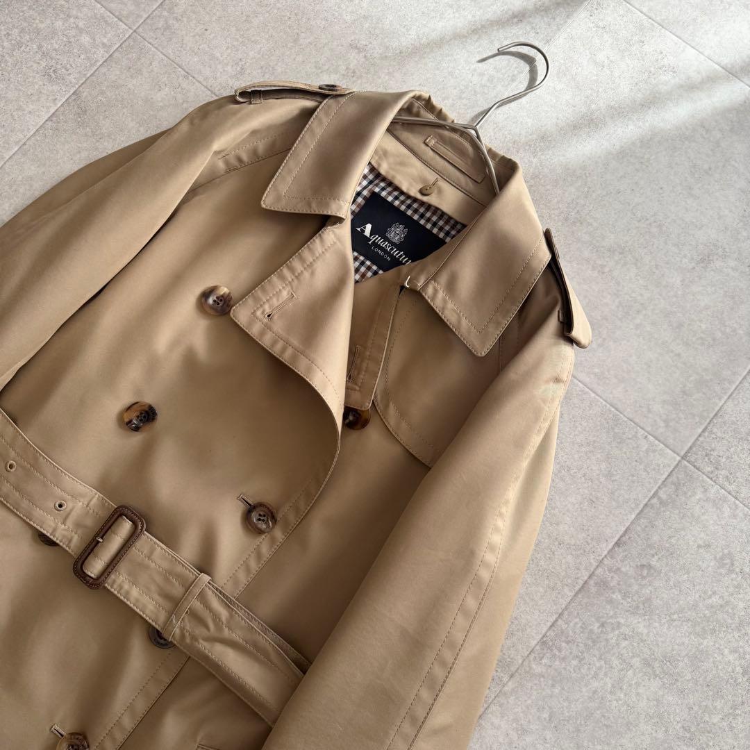 アクアスキュータム　トレンチコート　ロイヤルブルー　ベージュ　ダブル　ライナー