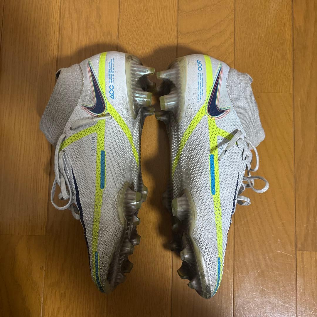 Nike スパイクACCファントムGTトップモデル