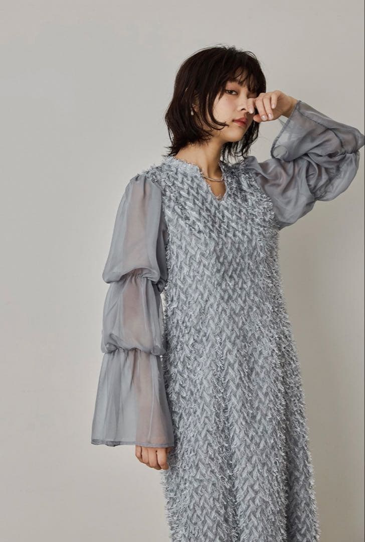 niana /デザインスリーブシャギードレス