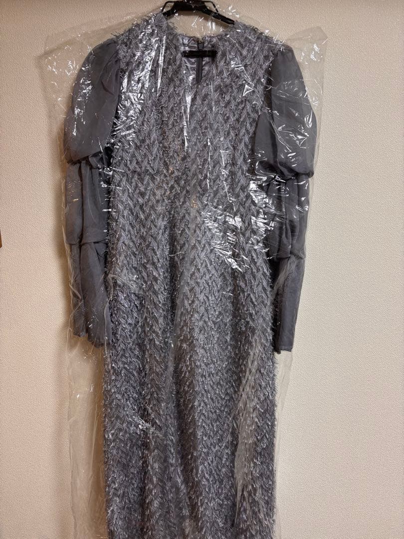 niana /デザインスリーブシャギードレス