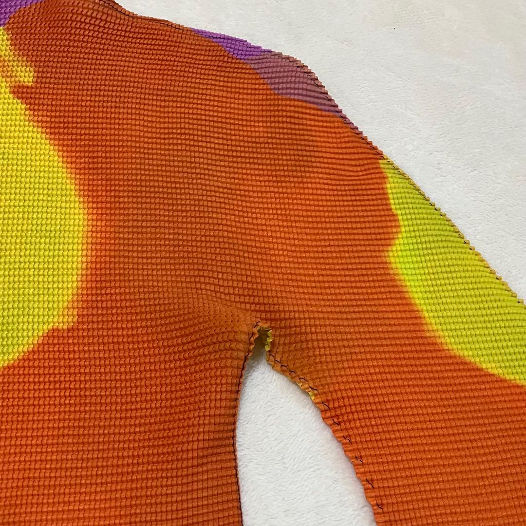 24AW me ISSEY MIYAKE ライトエフェクト ストレッチプリーツ