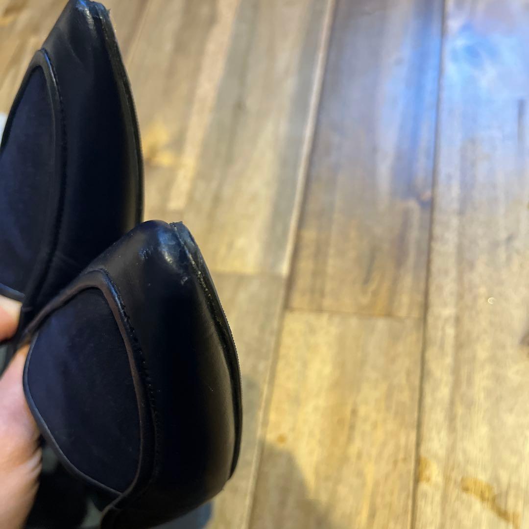 マノロブラニク　ネイビーフラットシューズ　サイズ表記「39」24.5センチ程度