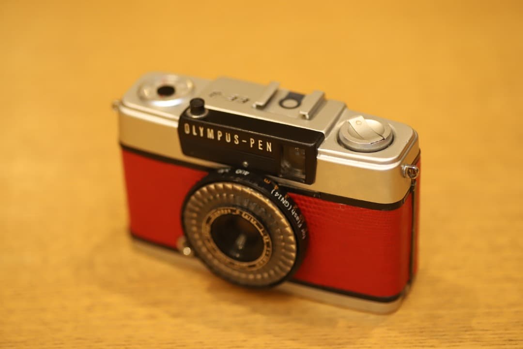 オリンパス Pen EE-3 f3.5 D.zuiko ハーフサイズ判