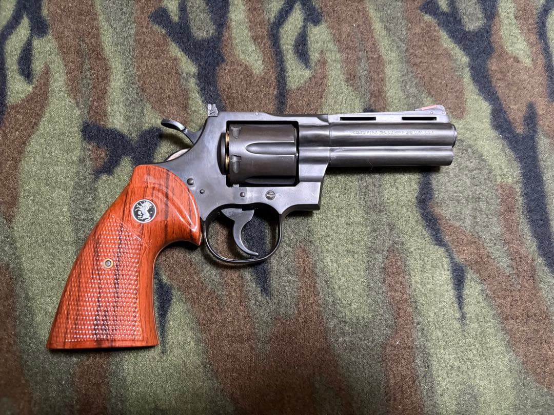 コクサイ モデルガン コルトパイソン 4インチ メガヘビーウェイト 未発火