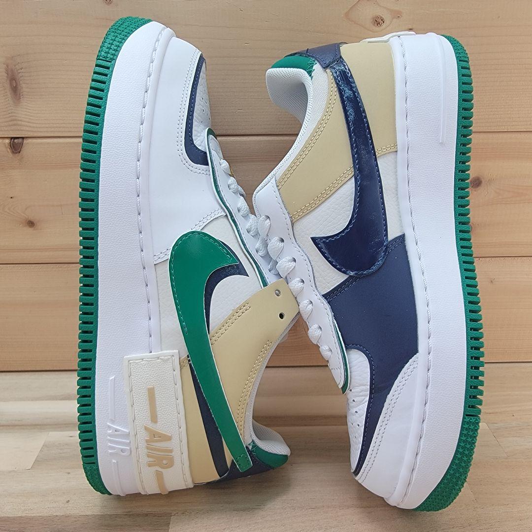 ナイキ ウィメンズ エアフォース1 シャドウ ホワイト/グリーン 24cm