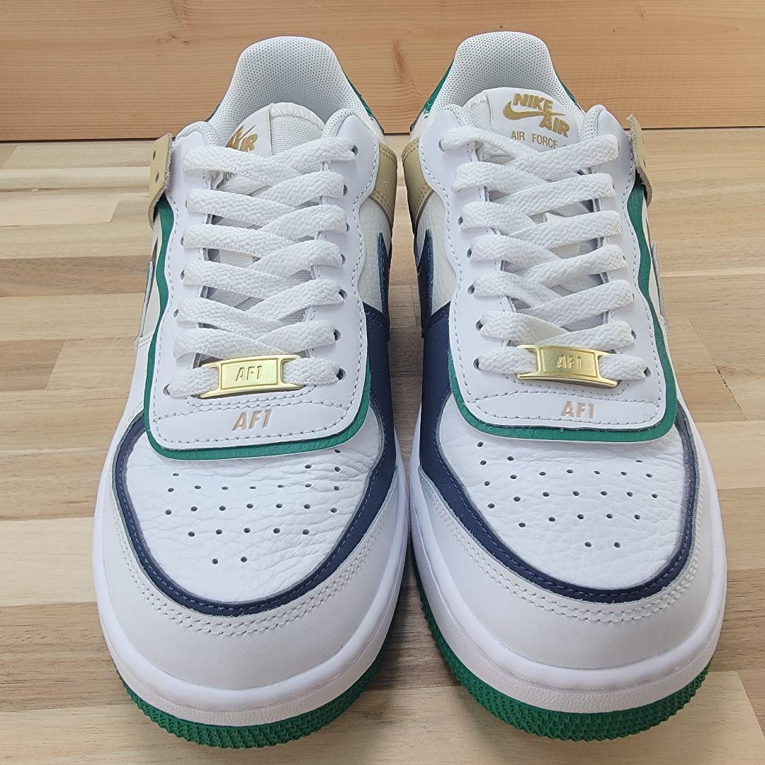 ナイキ ウィメンズ エアフォース1 シャドウ ホワイト/グリーン 24cm