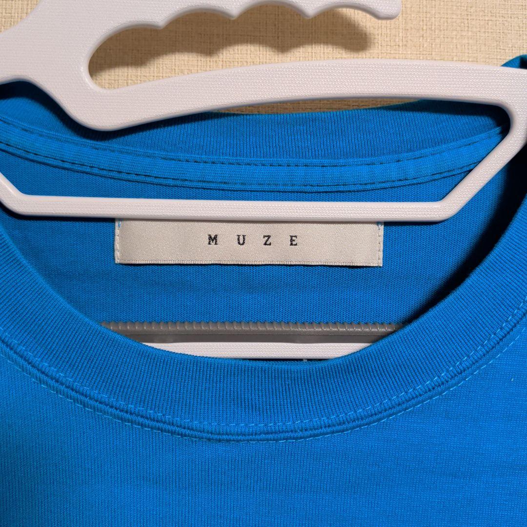 MUZE 青 Tシャツ ロゴ刺繍