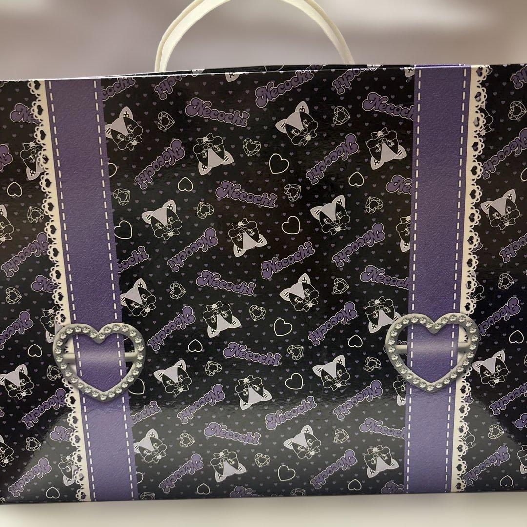 値下げしました✨️柄ありのみプリズムストーン86個ケース付き‼️