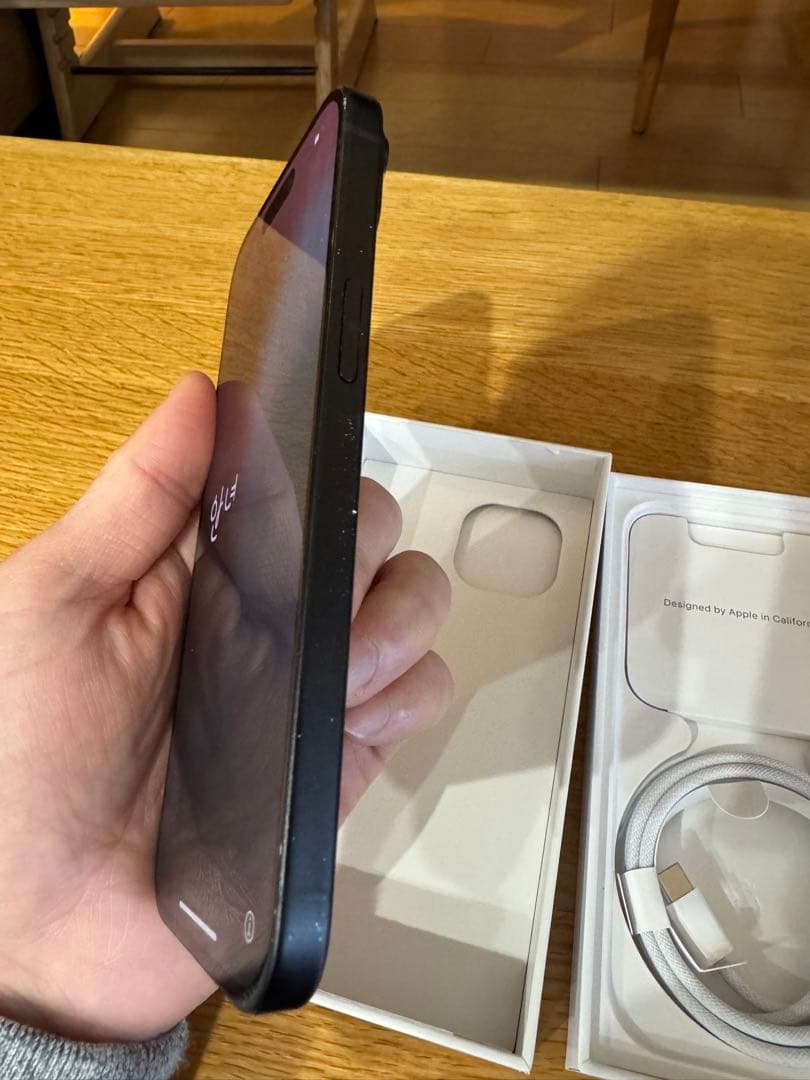 iPhone 15 128GB ブラック SIMフリー 付属品完備 箱あり