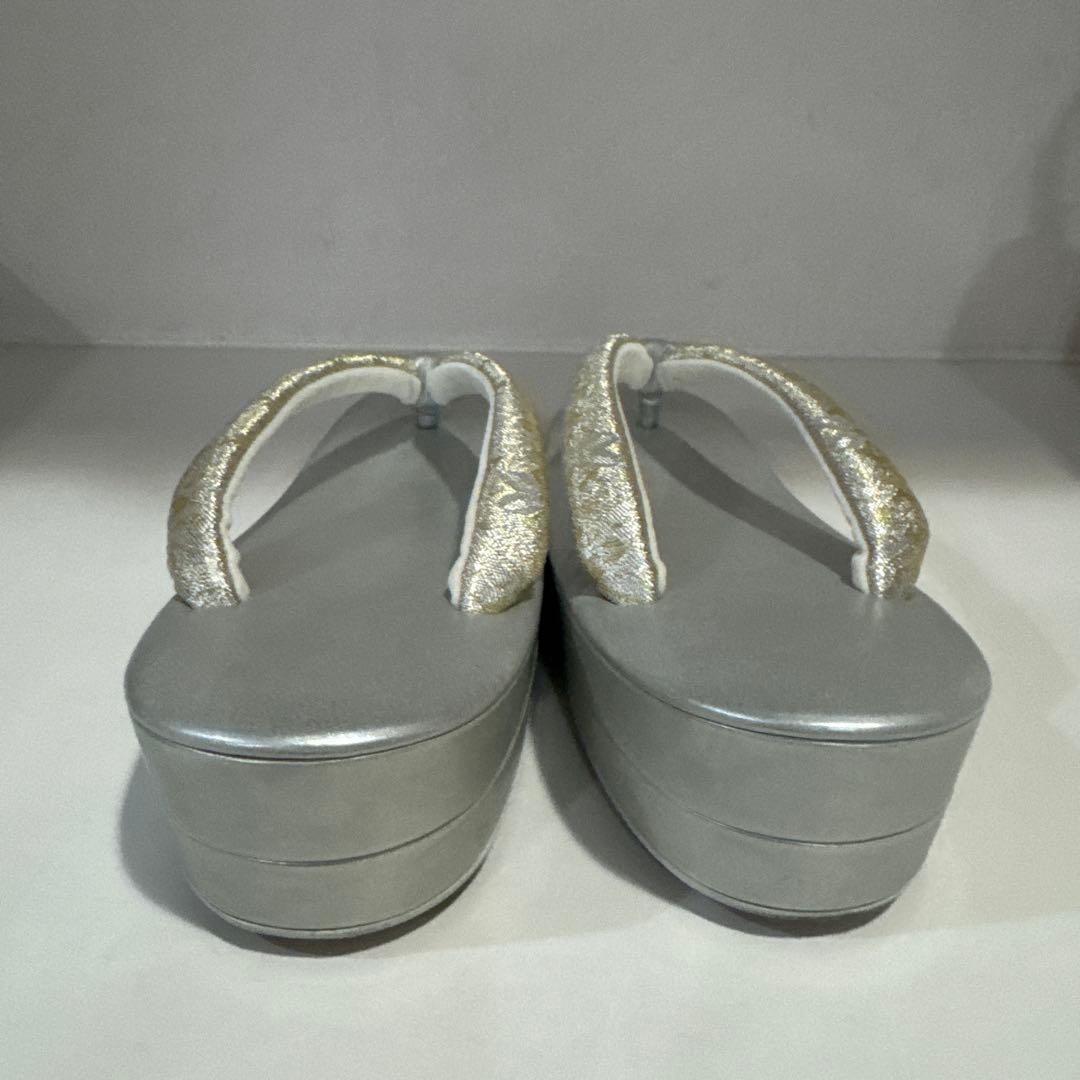 和装用バッグと草履セット シルバー　花柄　佐賀