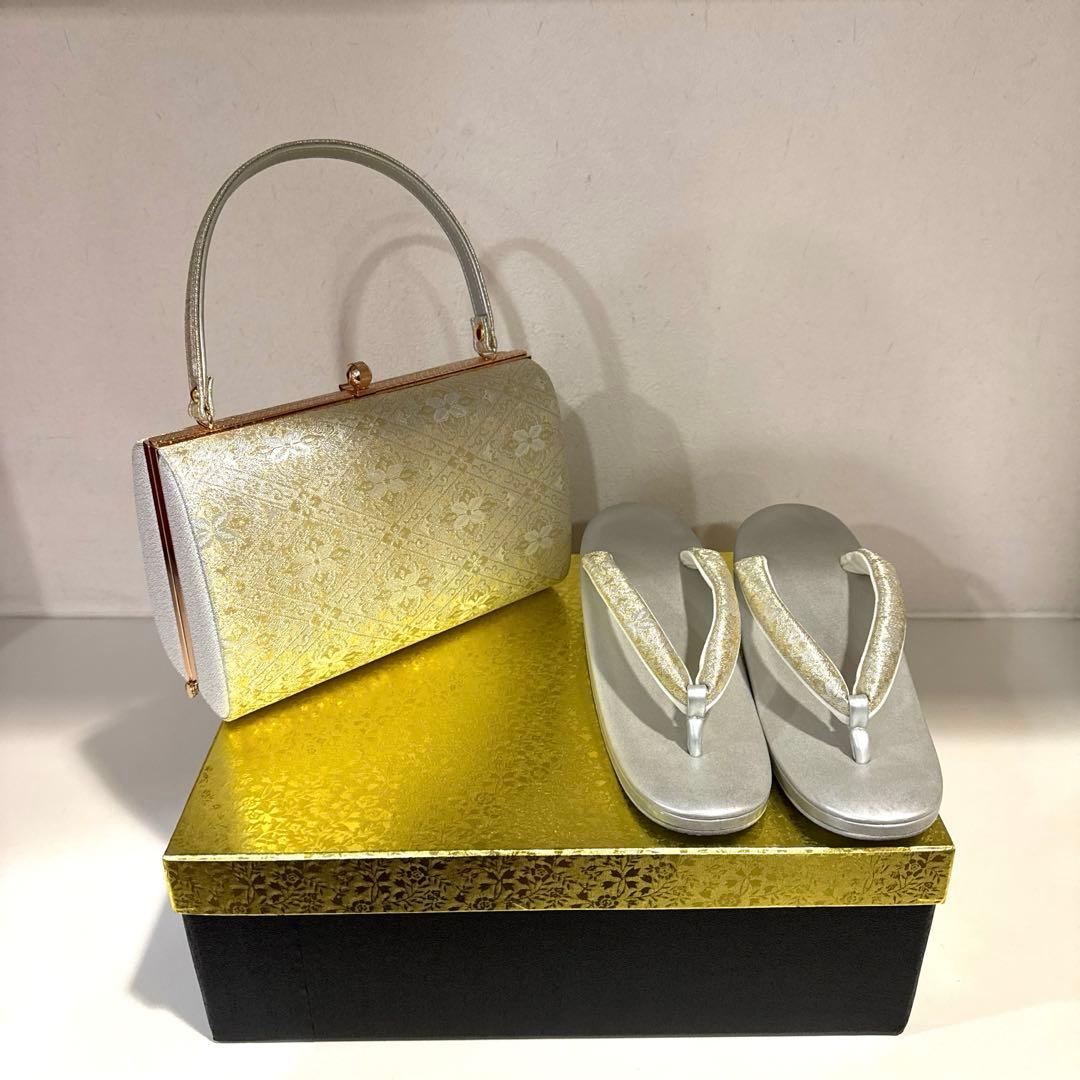和装用バッグと草履セット シルバー　花柄　佐賀