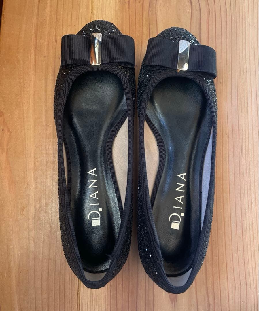 ダイアナ　ローヒール・フラットシューズ リボン バレエ 24cm