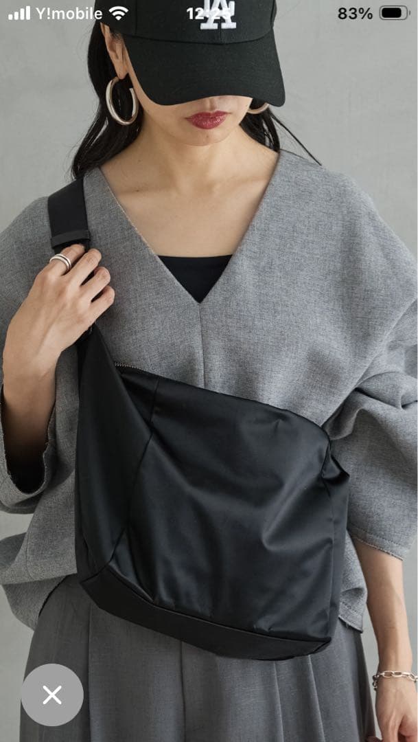 最終お値下げ☆russet clouds nylon スリングバッグ ブラック