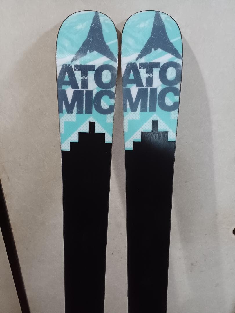 ATOMIC PUNX 150cm raveビンディング付き