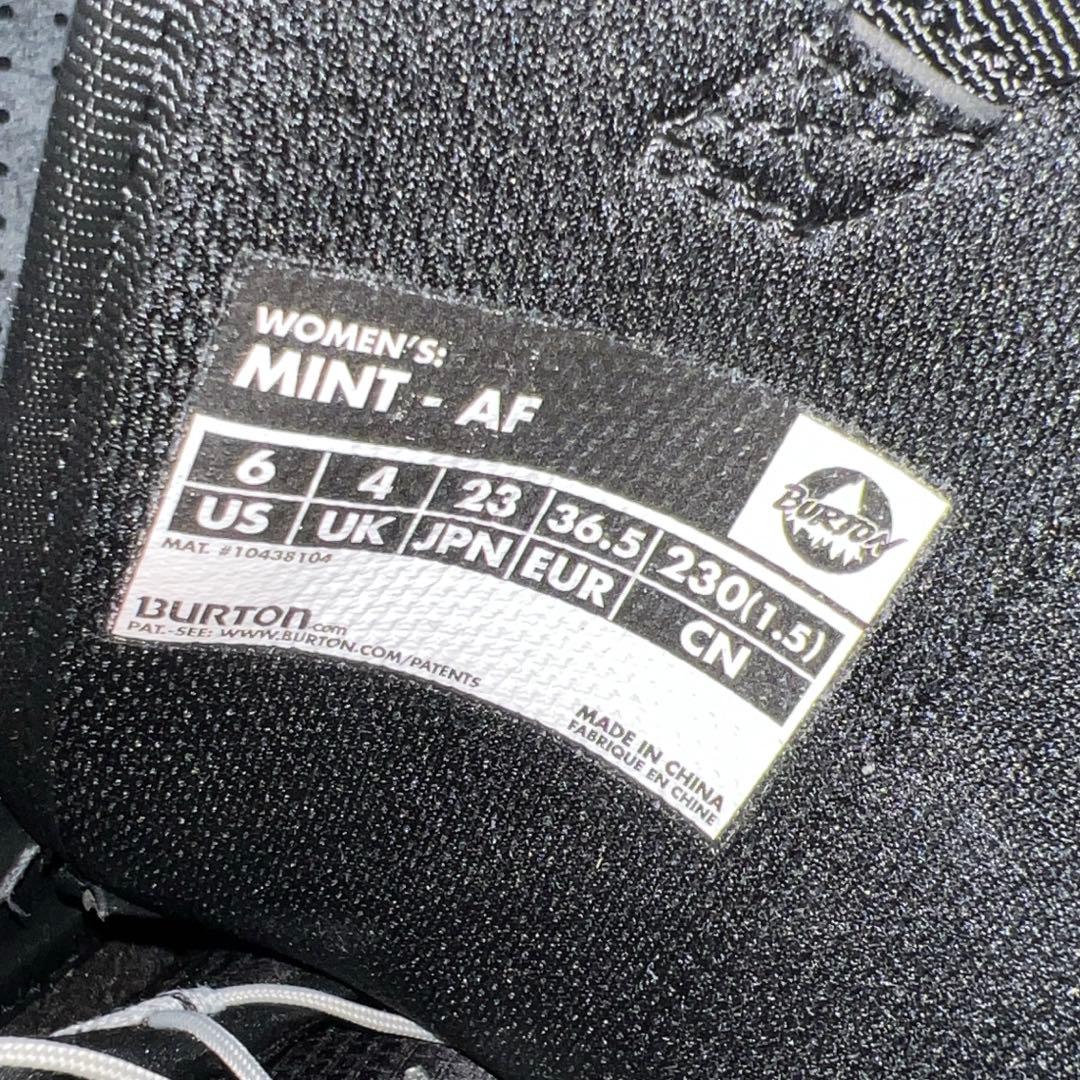 1回使用 23cm 希少 花柄 BURTON MINT AF レースブーツ