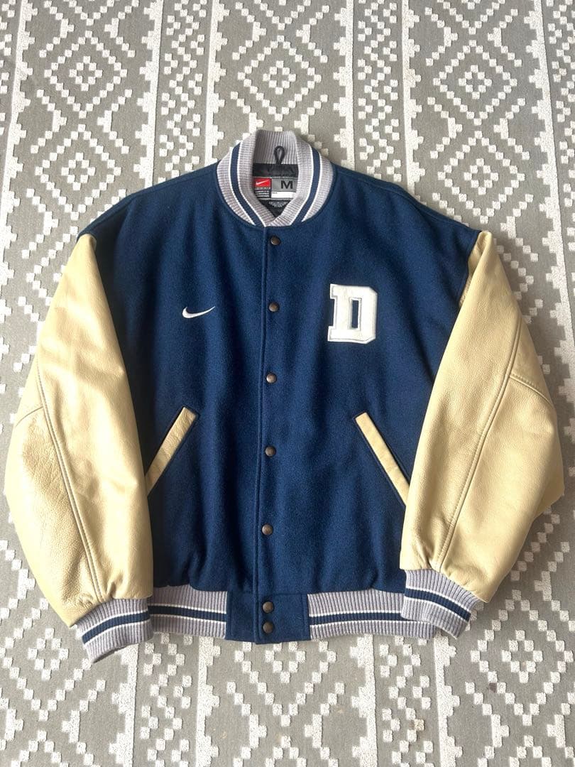 美品★NIKE★スタジャン