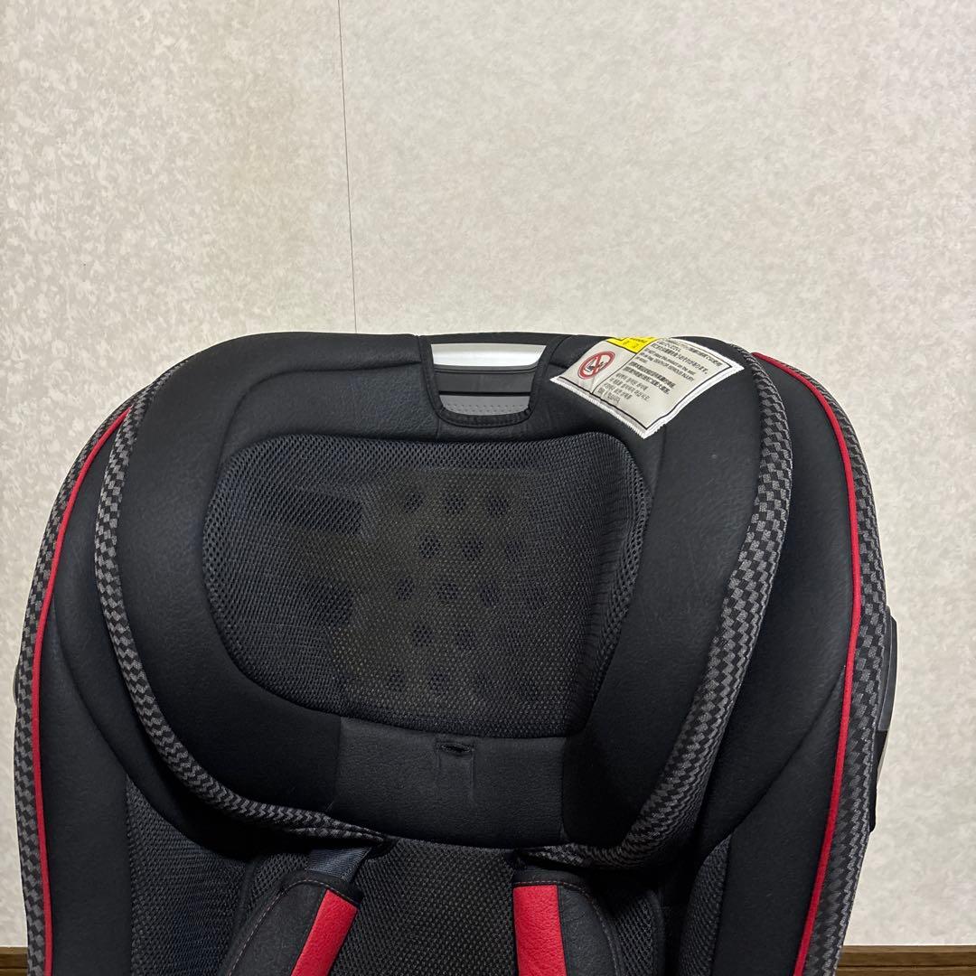 【極美品】Combi マルゴット ミラノブラック ジュニアシート