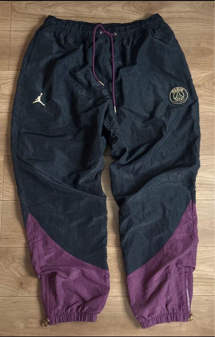 パリサンジェルマン　ナイロンパンツ