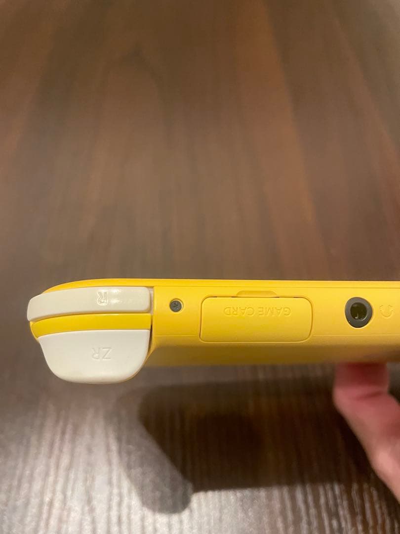 Nintendo Switch Lite（イエロー）