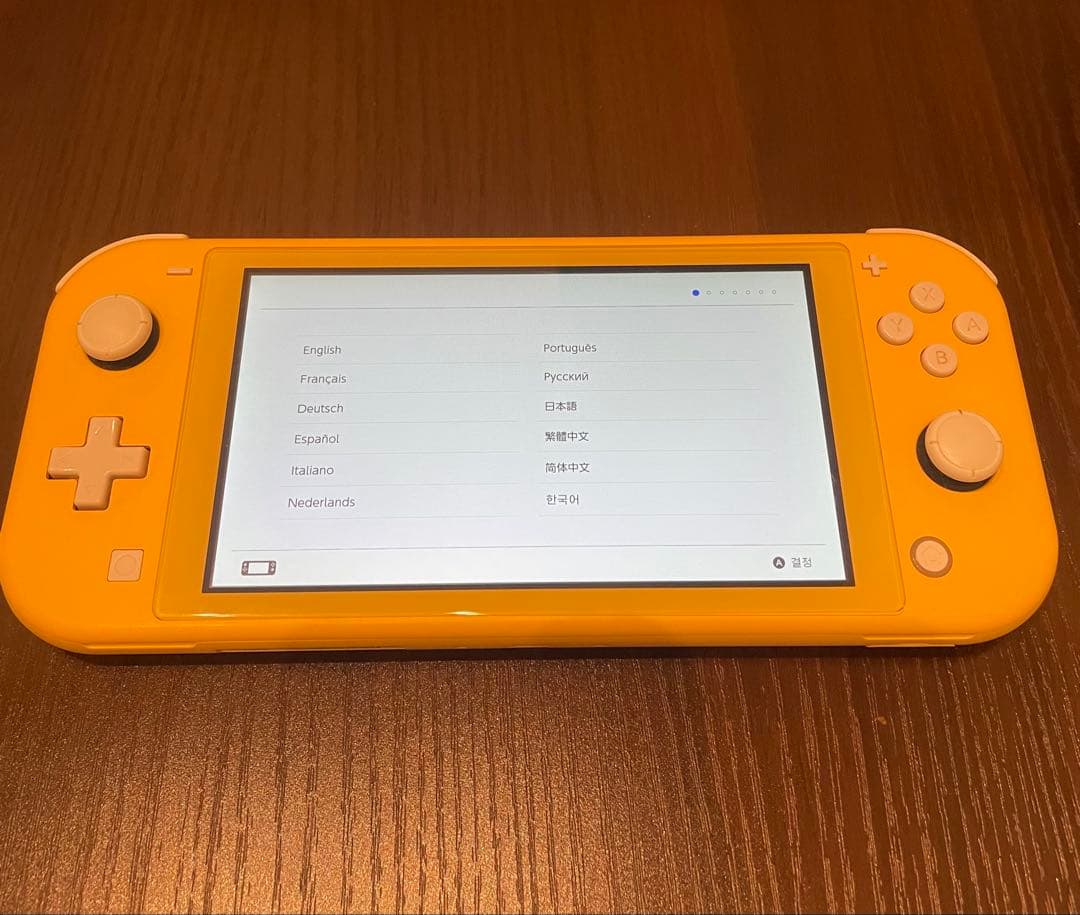 Nintendo Switch Lite（イエロー）