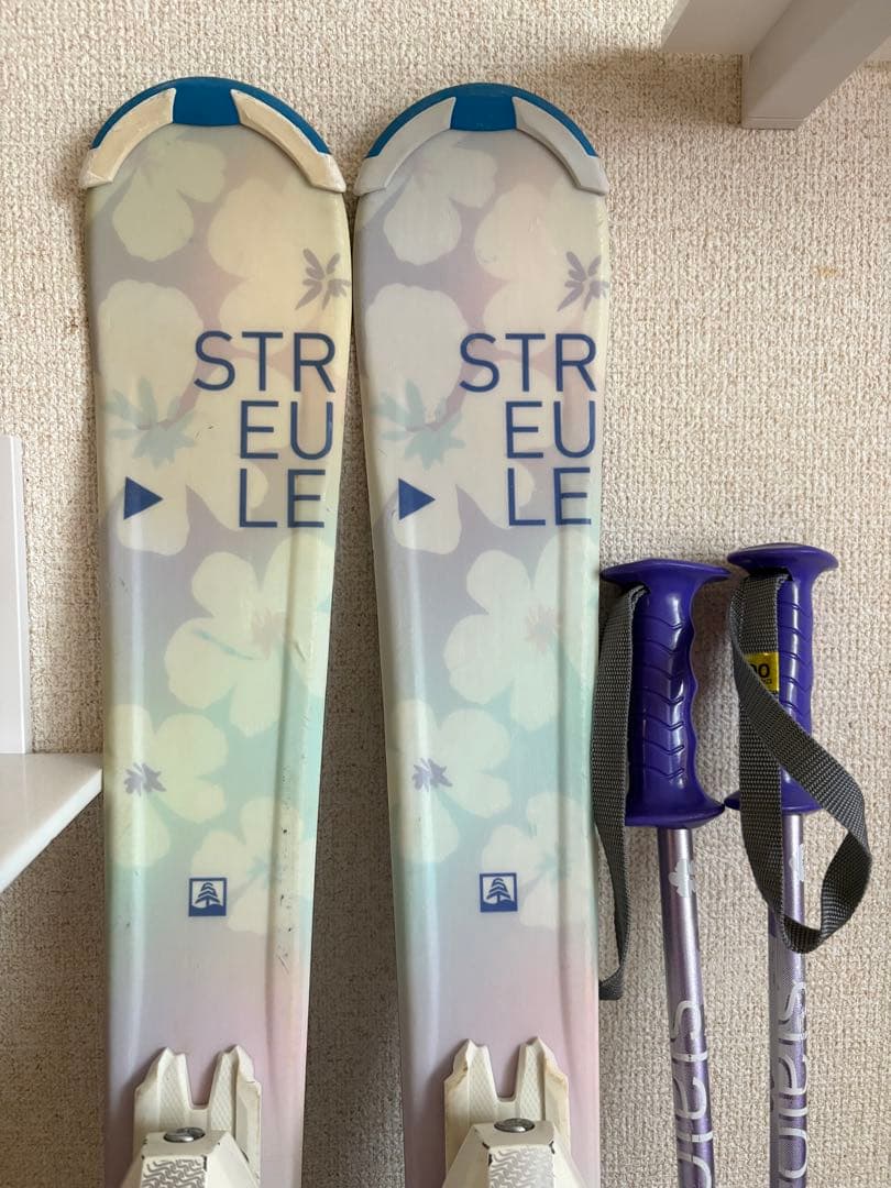 キッズスキー4点セット スキー板、ビンディング、ストック、ブーツ　こどもスキー