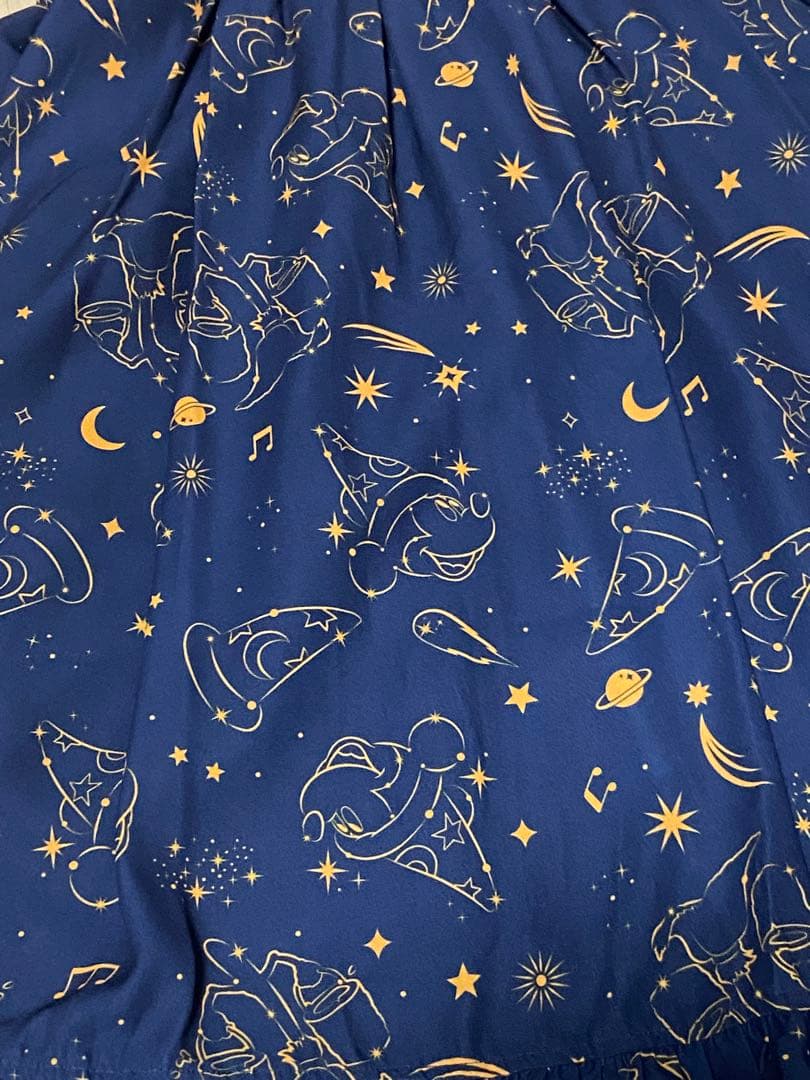 axes femme kawaii Disney ファンタジア ワンピース　紺