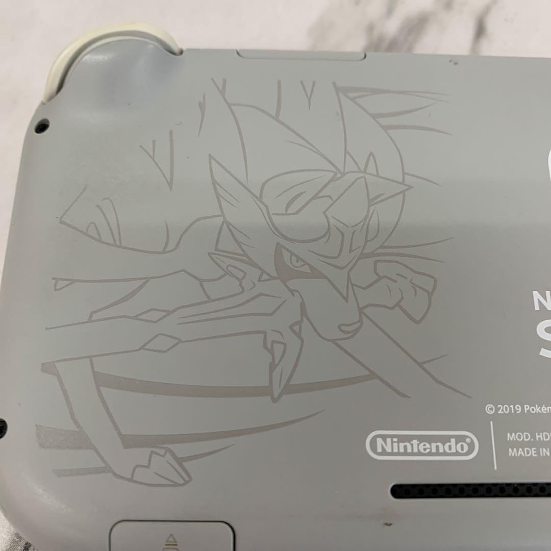 #Nintendo Switch Lite ザシアン・ザマゼンタ　特別デザイン