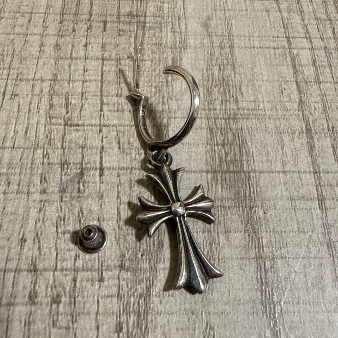 クロムハーツ タイニーCHフープピアス