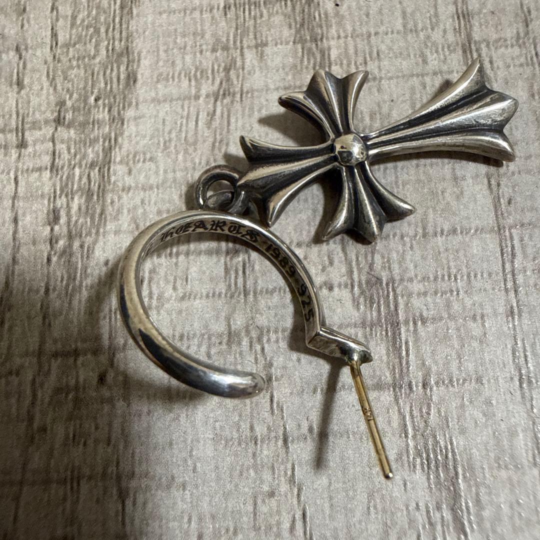 クロムハーツ タイニーCHフープピアス