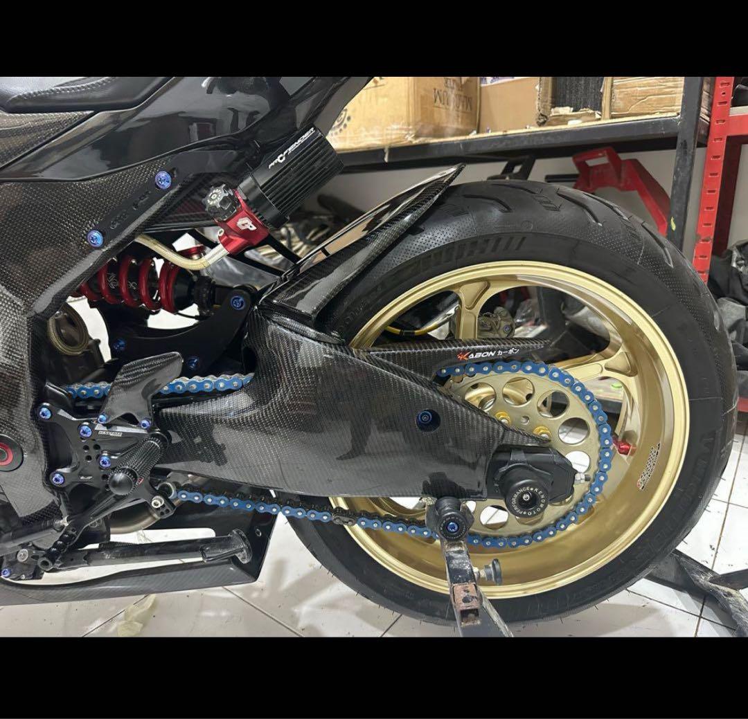 ZX25R/ZX25RR/ZX4RR リアフェンダーZX6R風(限定商品)