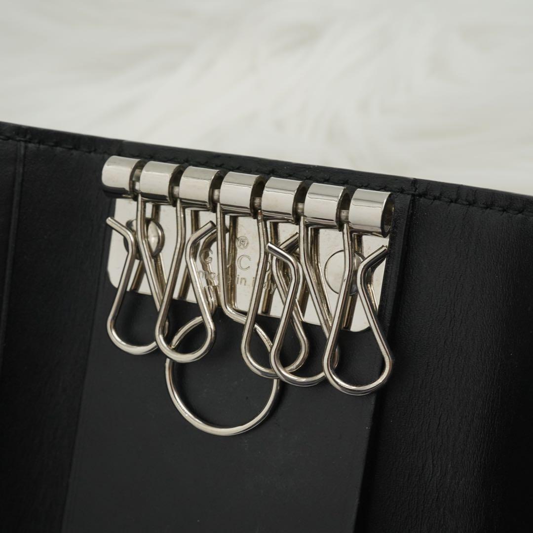 未使用級の状態　GUCCI グッチ　キーケース　レザー　GG柄　シマ　ブラック