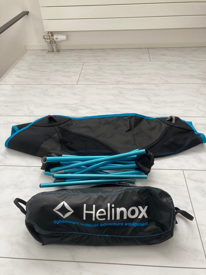 Helinox ヘリノックス　チェアワン　ブルー、レッドの2脚セット