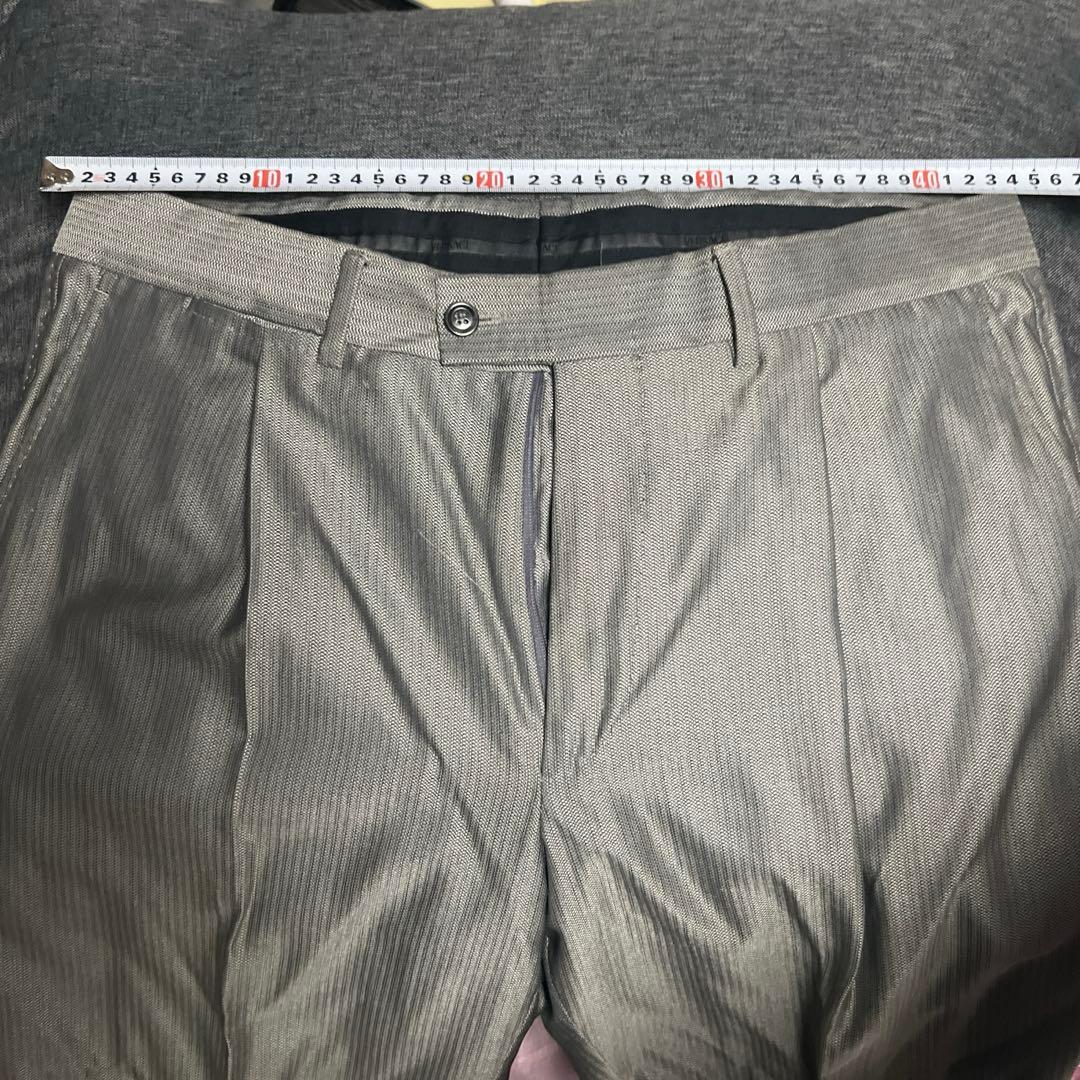 ジャンニベルサーチ、最高級 シルク。 グレー スーツ シングルボタン