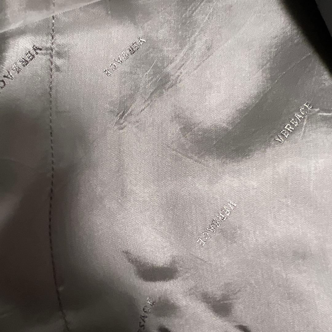 ジャンニベルサーチ、最高級 シルク。 グレー スーツ シングルボタン