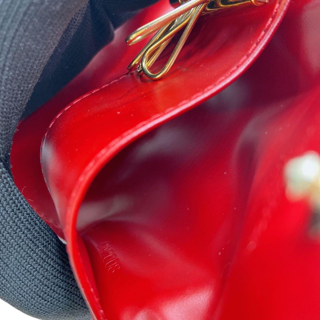 【ルイヴィトン】キーケース　ミュルティクレ4連　モノグラムヴェルニ　M91976