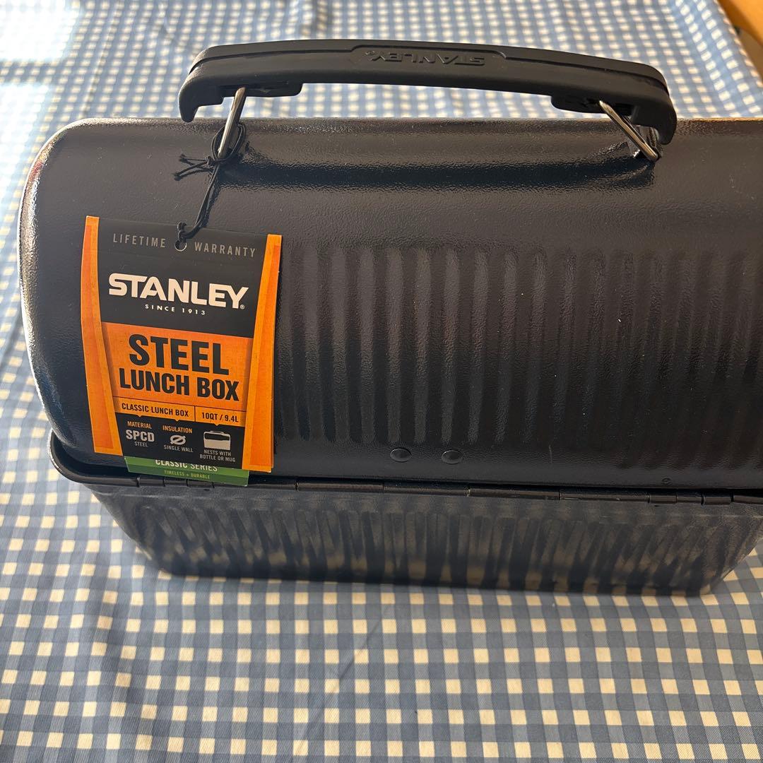 【新品未使用】STANLEY スチール製ランチボックス 紺色