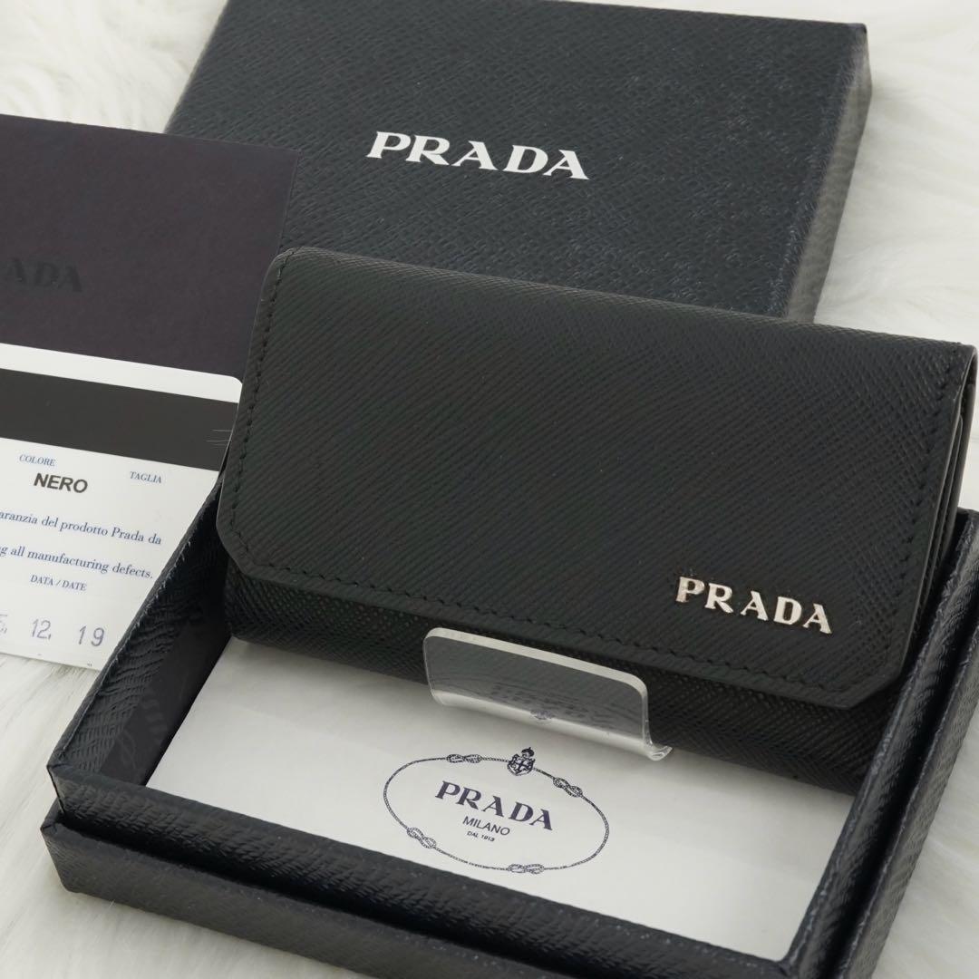 ほぼ未使用品　箱付き　PRADA プラダ　6連キーケース　サフィアーノ　ブラック