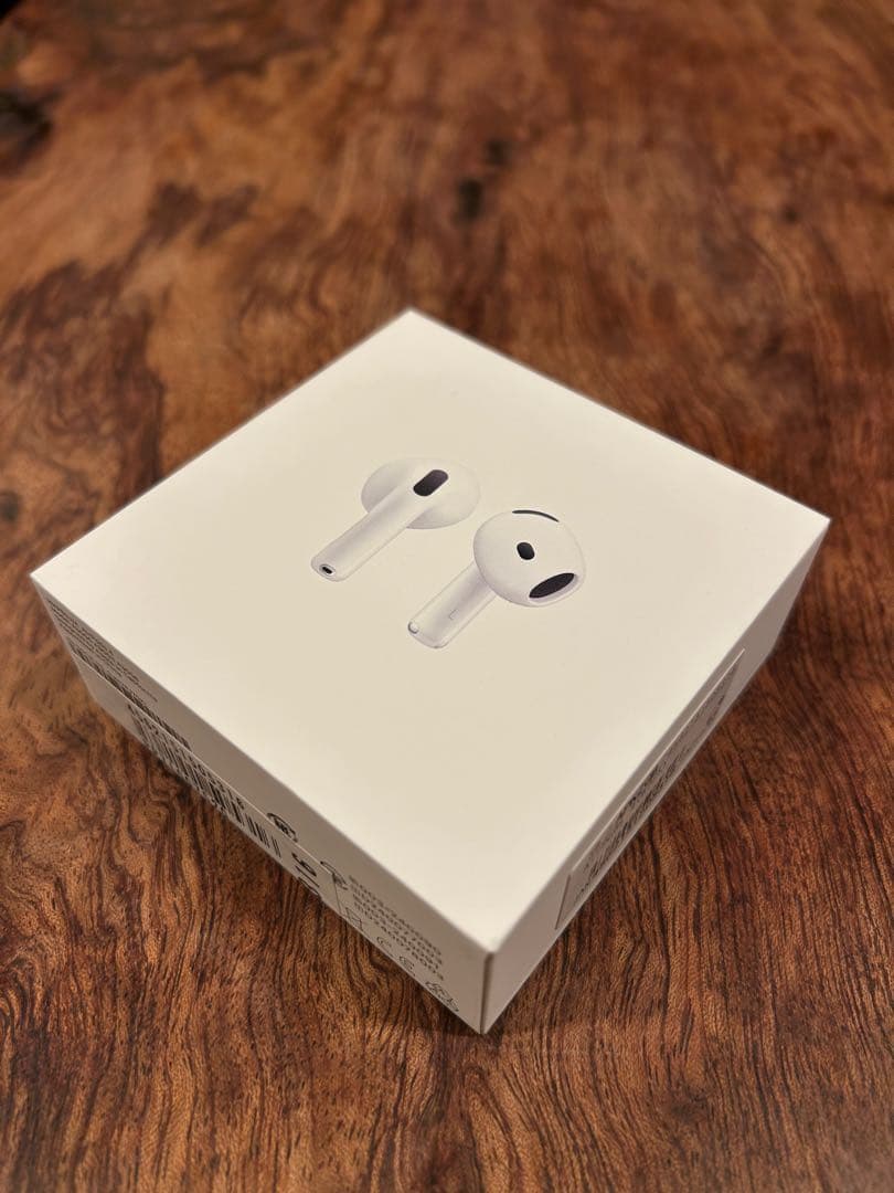 【新品未使用未開封】AirPods4(第4世代・ANC非搭載)ワイヤレスイヤホン