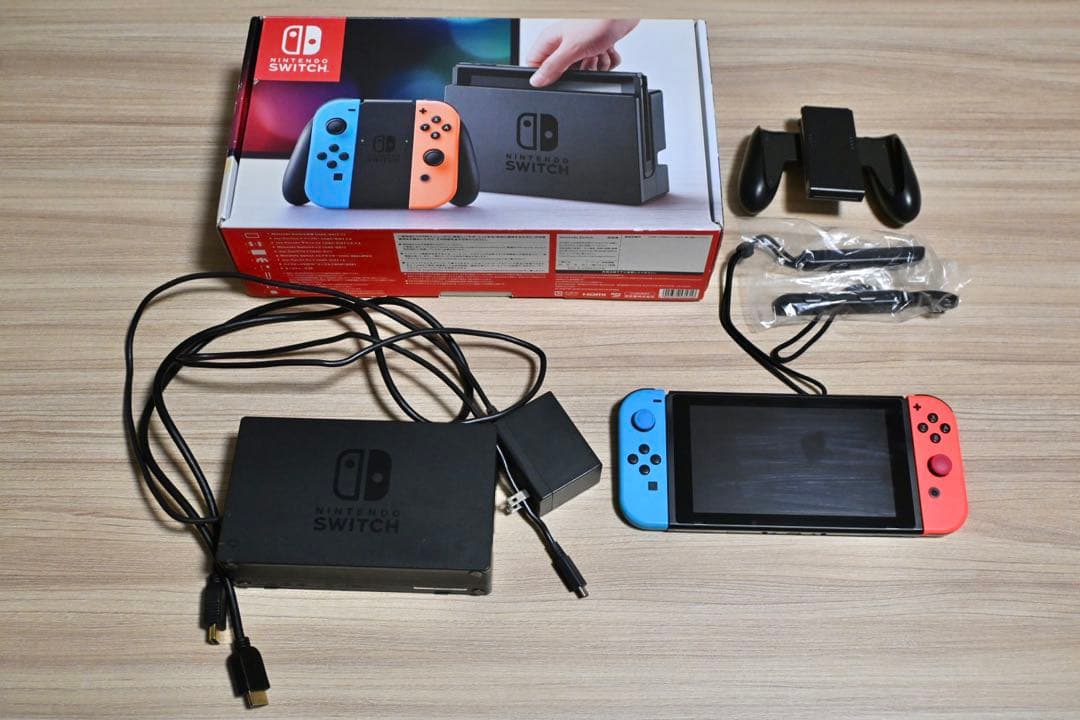 Nintendo Switch 本体 通常版　箱付き