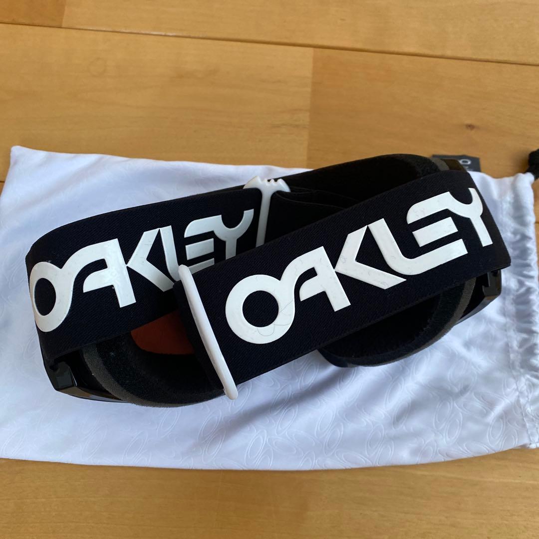 Oakley スノーゴーグル