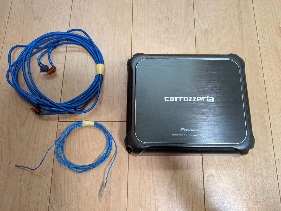 Pioneer carrozzeria アンプ 本体 gm-d8400
