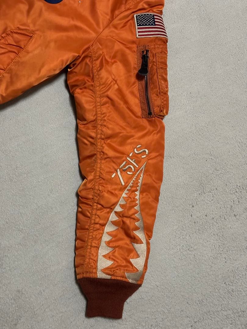 【超美品】AVIREX / MA-1 フライングシャーク