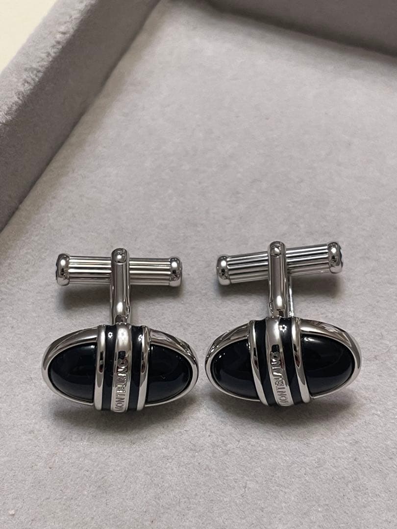美品　MONTBLANC カフス　オニキス　 オーバル　シルバー　ブラック